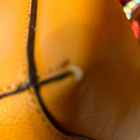 Elegant Mustard Tote Bag with Bow Accent - Picture 10 of 15